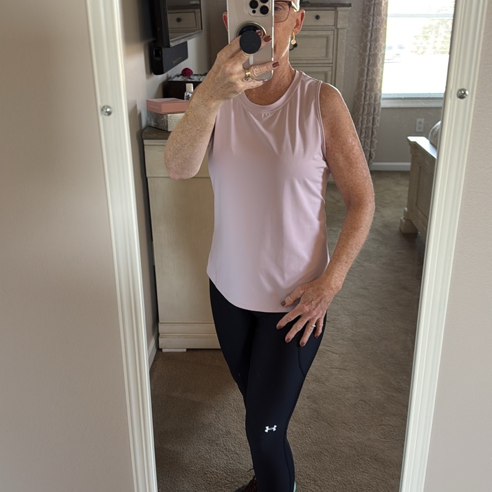 Halara Cut Out Crossover Hem Solid Yoga Tank Top - image 3